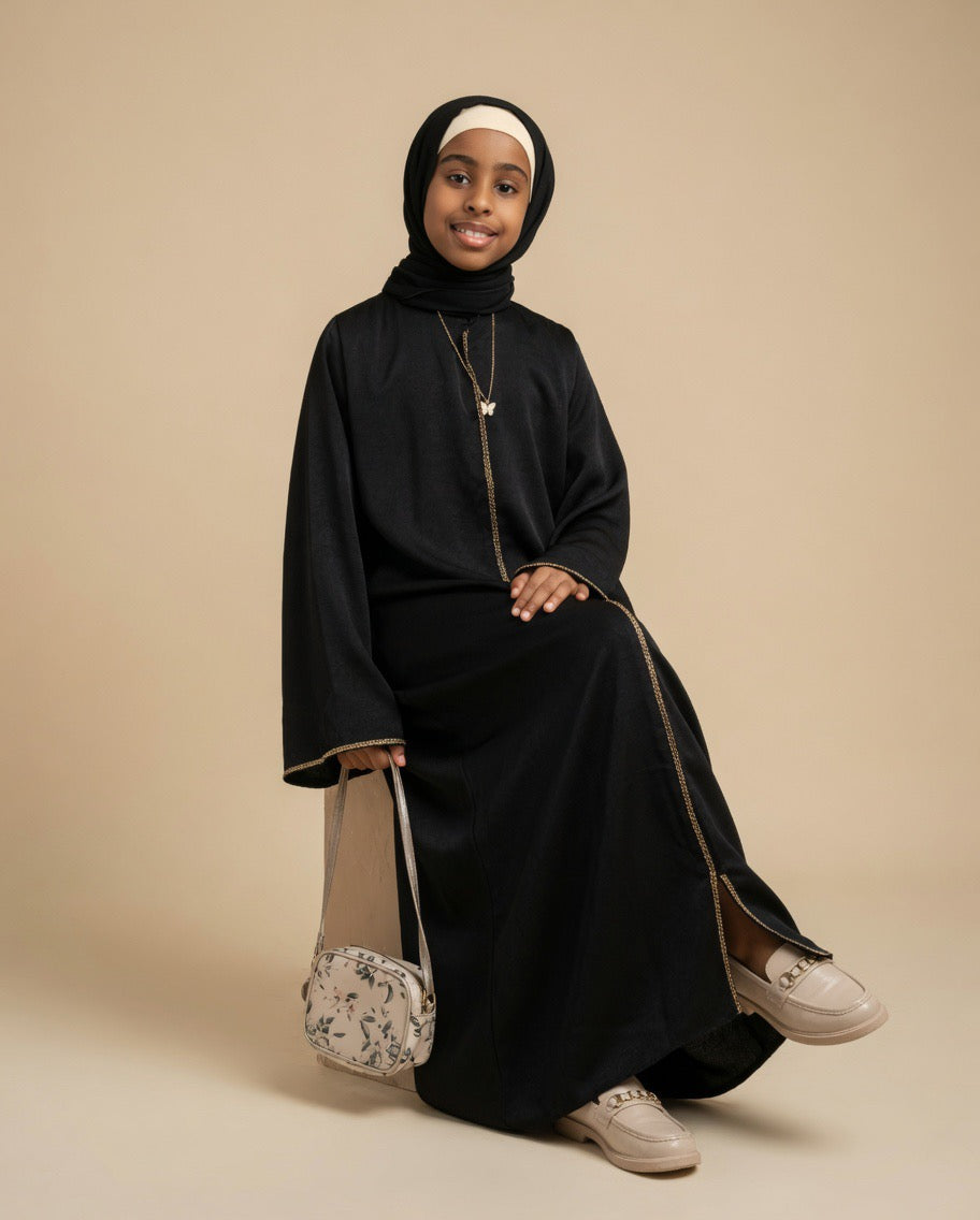 Tasniim Midnight Abaya